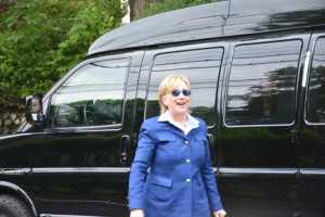 Poll Shows New Yorkers Prefer Chappaqua's Clinton To Bedford's Trump