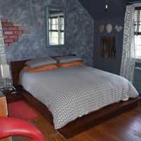 <p>The upstairs bedroom.</p>