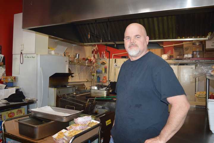 Jolly Nick's In Dumont Strives For 'Top Dog' In DVlicious Hot Dog Contest