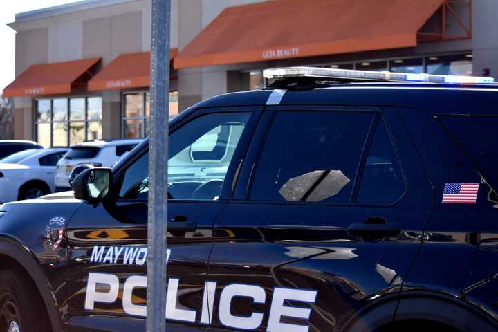 Plump Fragrance Thieves Flee Bergen Mall Ulta In U-Haul, Store's 3rd Big Theft In Two Months