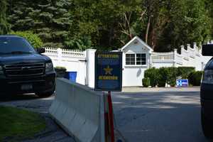 Trump Supporters Chant 'Lock Her Up!' Near Clintons' NY Home