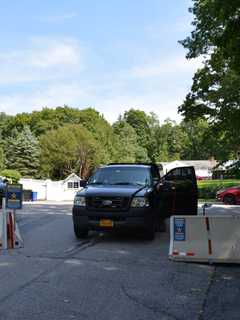 Clintons Buy Next-Door Neighbor's Chappaqua Home For $1.16 Million