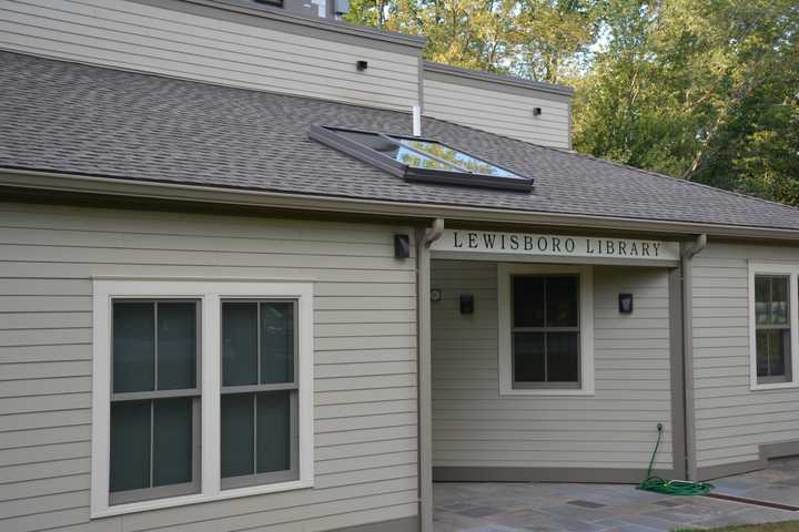 Lewisboro Library Seeks Volunteers For 55th Annual Fair 