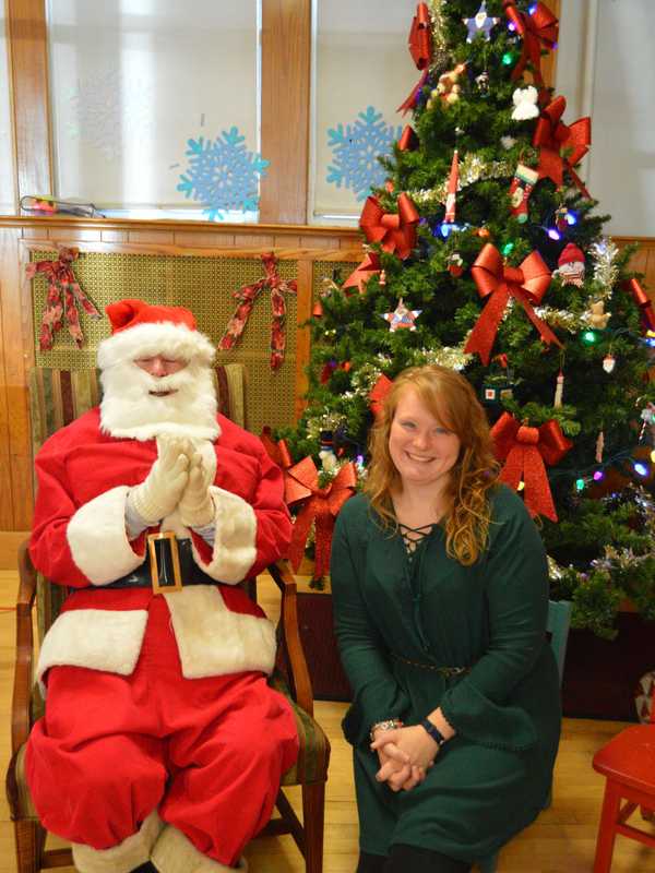 First Congregational Church In Stratford Gets Jump-Start On The Holidays