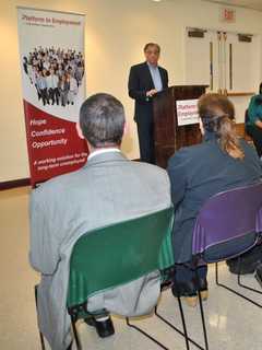 Pitney Bowes Grant Spells Job Training At The WorkPlace In Bridgeport