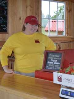Juicy Strawberry Recipes From Shelton's Jones Family Farms As Season Opens