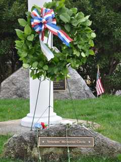 Darien Pays Tribute To Veterans Friday