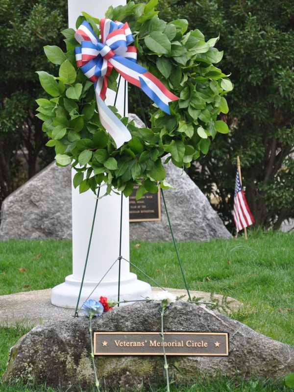 Darien Pays Tribute To Veterans Friday