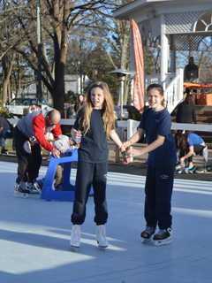 Skating In Shorts? Hundreds Glide By The Gazebo At Fairfield Fundraiser