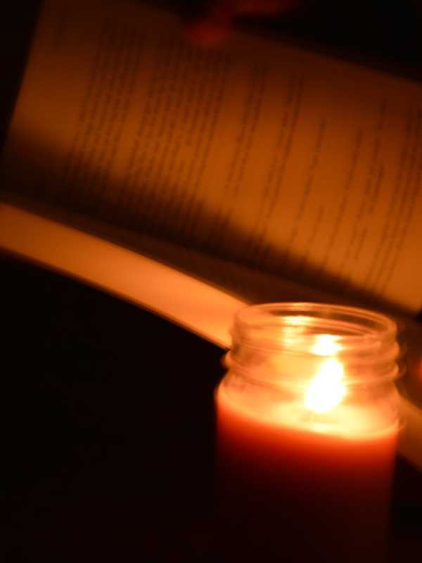 Gothic Tales By Candlelight Runs In Montvale
