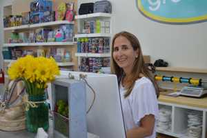Westport Mom Gets In The Groove With Hip Kids Store