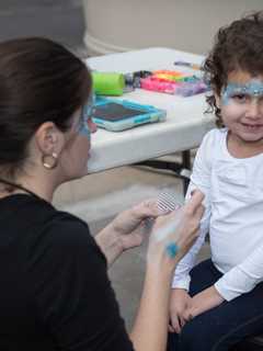 'Shop Hop' At Edgewater's City Place Loaded With Holiday Fun