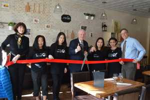 Thai Restaurateur Hopes Customers 'Keep In Touch' In Fairfield