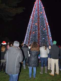 SHU Keeps Twinkly Tradition Alive At Former GE Headquarters In Fairfield