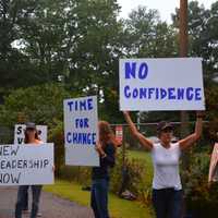 <p>Parents in Chappaqua rallied early Monday morning to call for the departure of schools Superintendent Lyn McKay over her handling of a sex-abuse case involving a former high school drama teacher.</p>