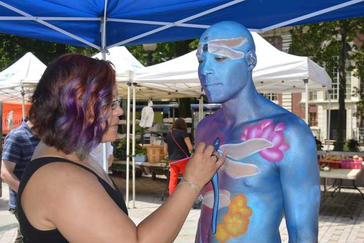 Stratford Artist Using Flesh As Canvas Heads To National Body Art Contest