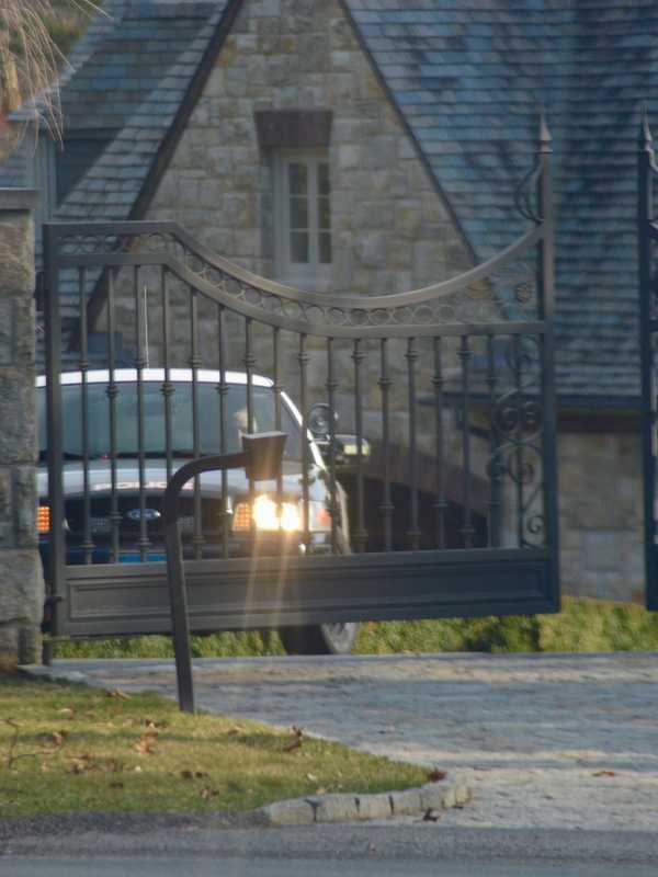Police Investigate Shooting Death At Estate In New Canaan