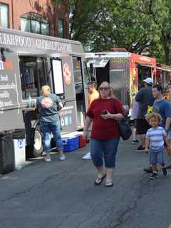 Take A Stroll Through CityCenter At World Food Walk In Danbury