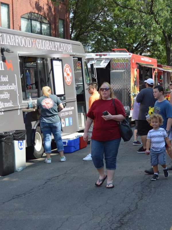 Take A Stroll Through CityCenter At World Food Walk In Danbury