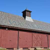 <p>A barn at Muscoot Farm in Somers.</p>