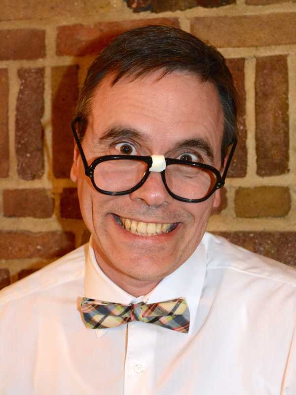 'The Nerd' Wraps Up This Weekend At The Darien Arts Center