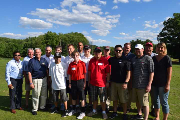 Jim Tedesco (third from left) with participants, instructors at All Par.