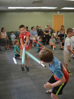 Tiny 'Star Wars' Fans Swing Lightsabers At Jedi Academy In Fairfield