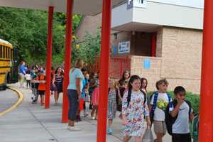 Hen Hud Students Head Back To School