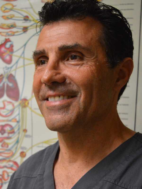 Patients Explore New Medical Trends At Maywood Meetup