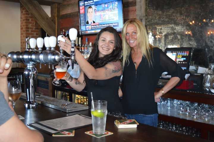 Little Pub Taps Into Fairfield's Bustling Restaurant Scene