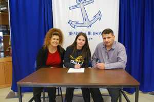 Hen Hud Soccer Star Gabby Picciano Signs National Letter Of Intent
