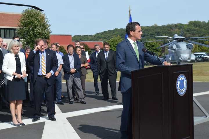 Teamsters, Legislators Get Peek At Sikorsky's Plan To Stay Put In Stratford
