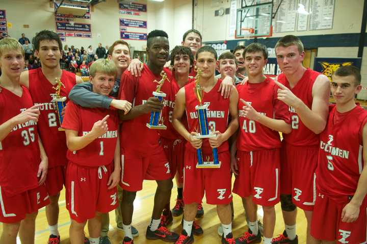 The Dutchmen pose with their trophies.