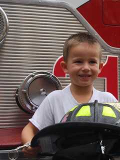 Darien Preschoolers Check Out Fire, Police Equipment At Touch-A-Truck Event