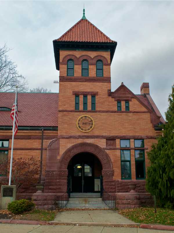 Library's Adult Book Club Revisits The Classics From Childhood In Shelton