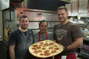 New City Favorite Napoli's Pizza Has Been Serving Up Slices For 21 Years