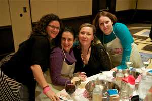 500 Jewish Women Bake Up Goodness At Mega Challah Event In Greenwich
