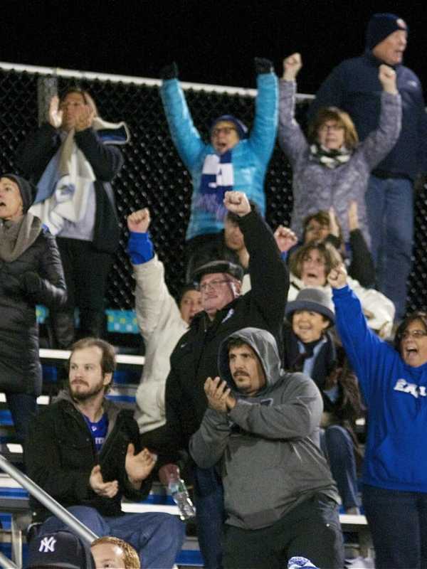 Dobbs Ferry Wins Thriller Over Woodlands For Class C Football Title