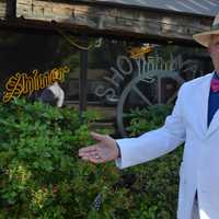 <p>Harry Shortway, Jr., Midland Park mayor and Bergen County undersheriff, outside Shortway&#x27;s Barn in Hawthorne, the family business since 1933.</p>