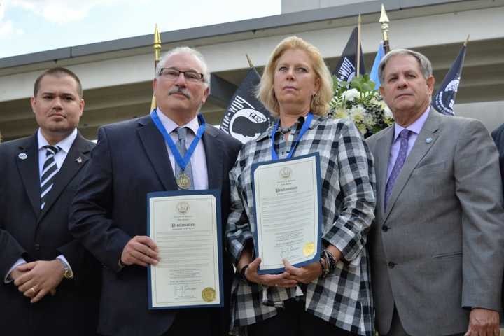 Children Of Late POW Accept Honor For Dad In Hackensack