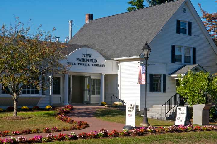 New Fairfield Free Public Library.