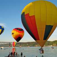 <p>A mass launch at the 2013 festival on the Hudson.</p>