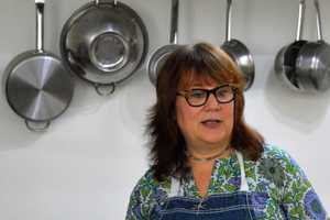 Garfield Sous Chef Helps At Clean Cooking Classes