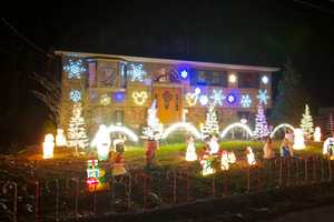 Festive Christmas Displays Light Up Putnam Neighborhoods