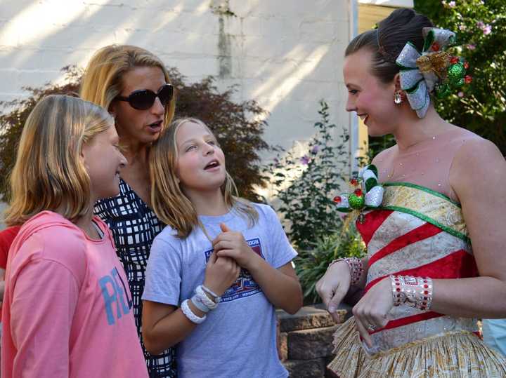 Rockette Sarah Staker fields questions from star-struck fans.