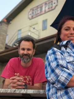 Brewster's Bull & Barrel Strives For DVlicious 'Best Outdoor Dining' Win