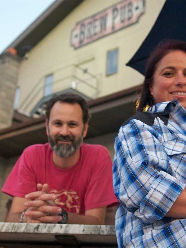 Brewster's Bull & Barrel Strives For DVlicious 'Best Outdoor Dining' Win