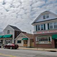 <p>The Market at Gus&#x27;s and Gus&#x27;s Franklin Park Restaurant are among the area&#x27;s top destinations for great seafood and steaks.</p>