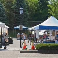 <p>Local produce and lots of other goods brought nice crowds out to the Down To Earth Farmers Market in Ossining Saturday, despite temperatures in the mid-90s and high humidity.</p>