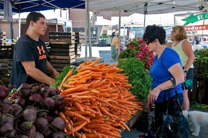 Down To Earth Markets Bring Together Local Farmers, Food Makers To Ossining